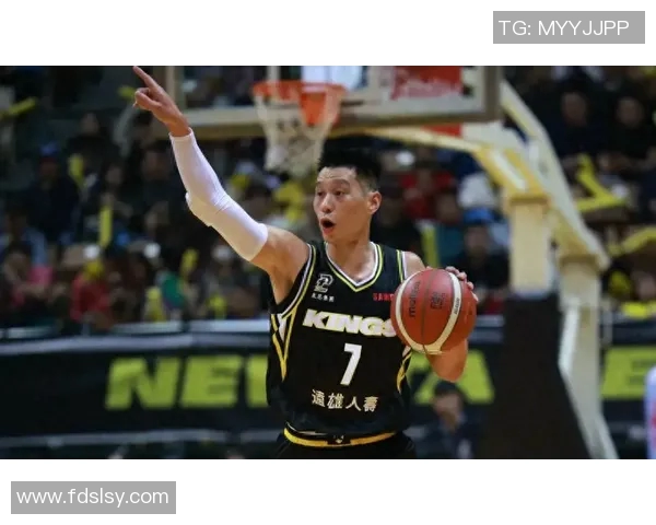 林书豪闪耀赛场,荣膺最佳球员,国王队也无法阻挡 林书豪闪耀赛场,荣膺最佳球员,国王队也无法阻挡