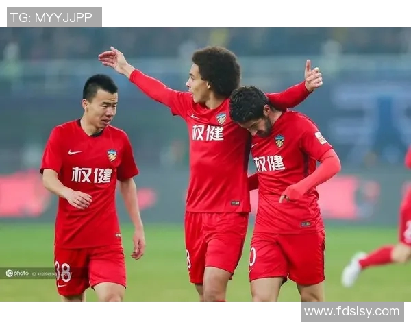 天津权健与上海申花激战正酣谁将赢得这场中超焦点之战 天津权健与上海申花激战正酣谁将赢得这场中超焦点之战