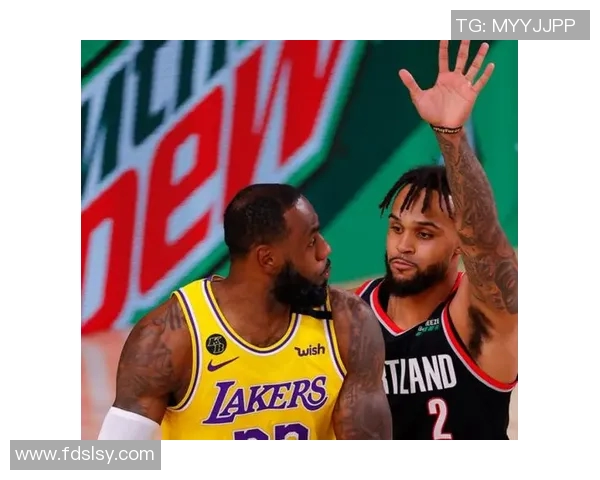 勇士与骑士总决赛第二场激战回顾:巅峰对决再掀高潮 勇士与骑士总决赛第二场激战回顾:巅峰对决再掀高潮